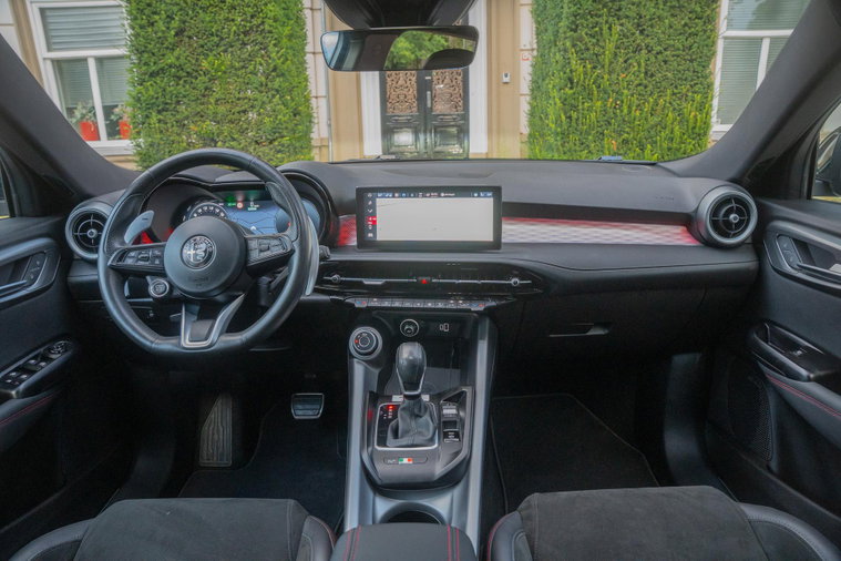 Vehicle Image 22