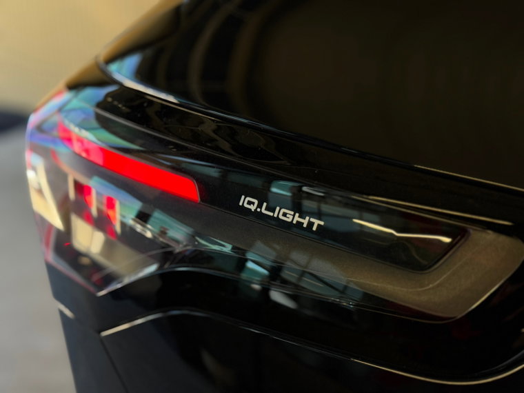Vehicle Image 36