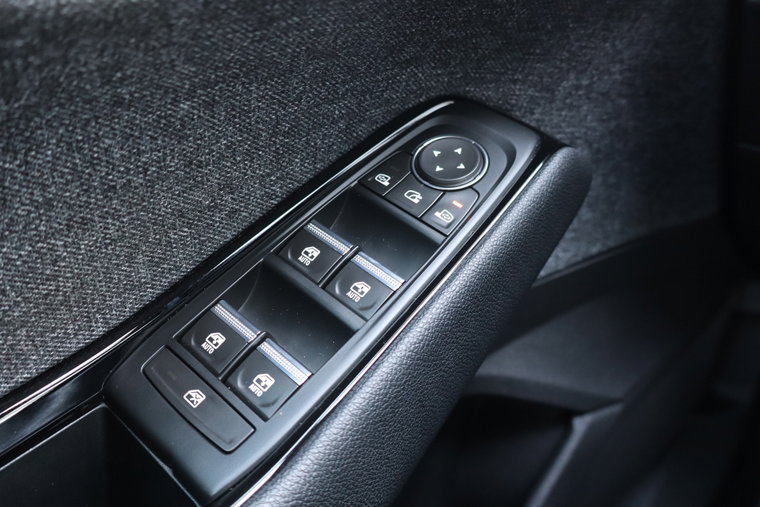 Vehicle Image 33