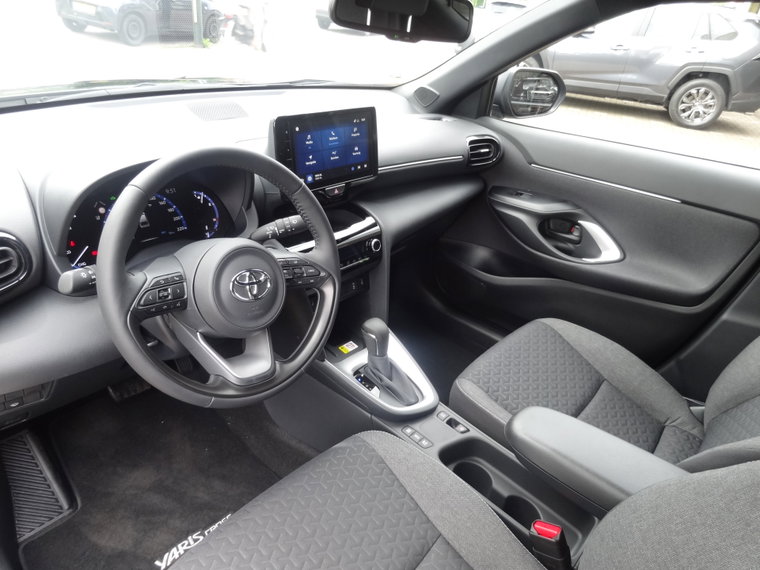 Vehicle Image 6
