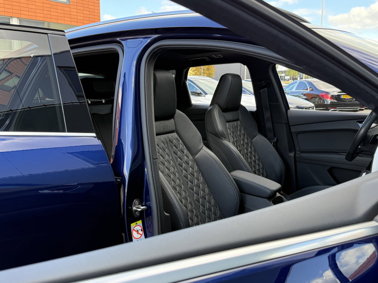 Vehicle Image 50