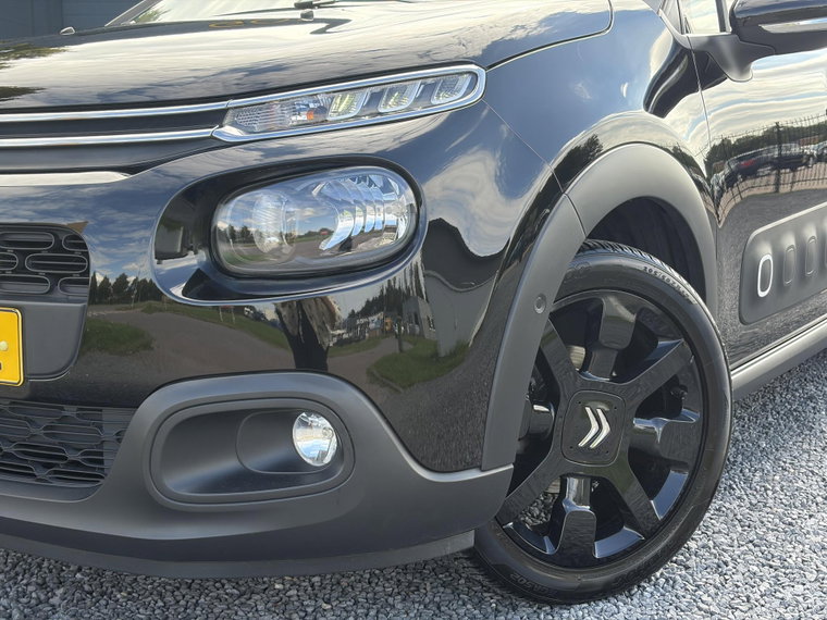 Vehicle Image 40