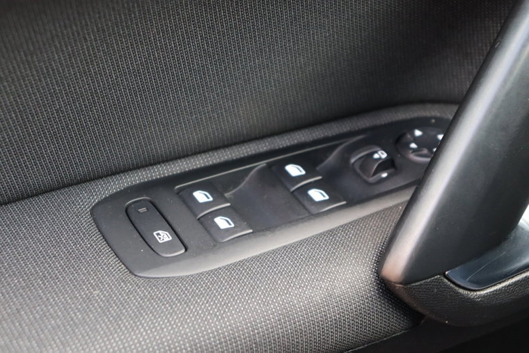 Vehicle Image 27