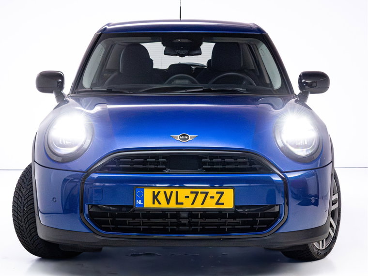 Vehicle Image 33