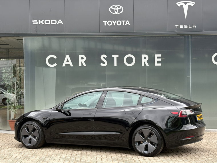 Vehicle Image 16