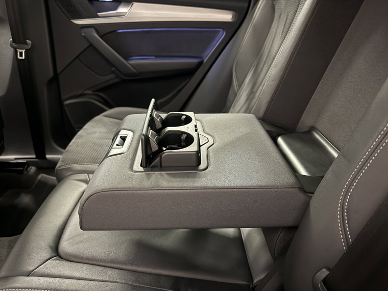 Vehicle Image 48