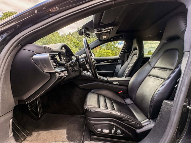 Vehicle Image 60