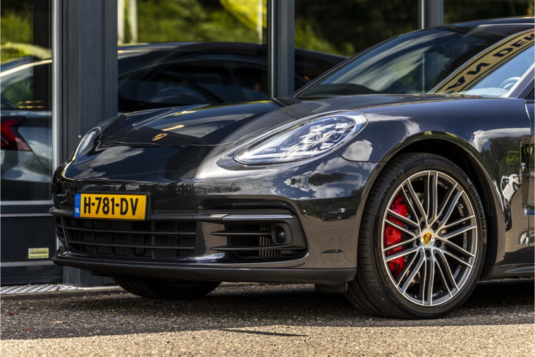 Vehicle Image 11
