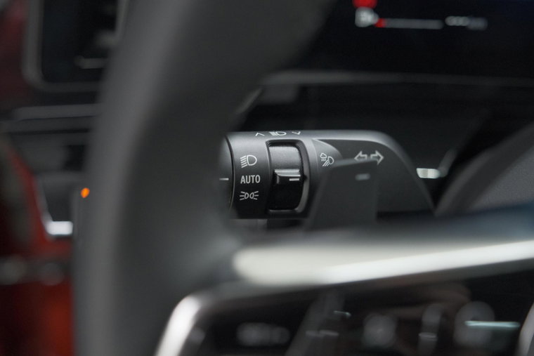 Vehicle Image 40
