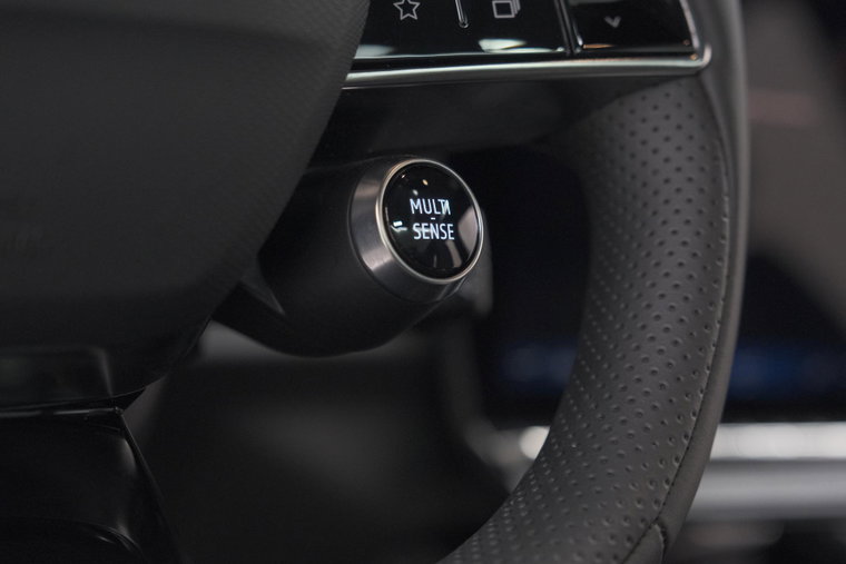 Vehicle Image 45