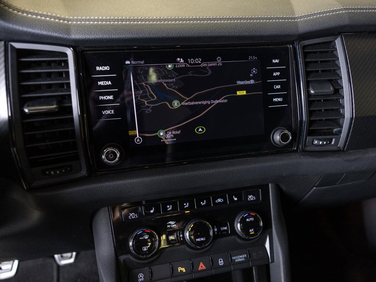 Vehicle Image 32