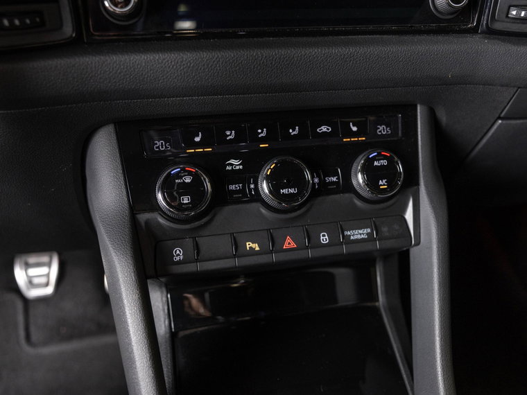 Vehicle Image 36