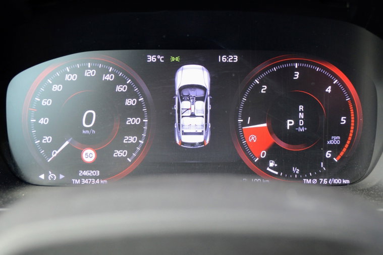 Vehicle Image 13