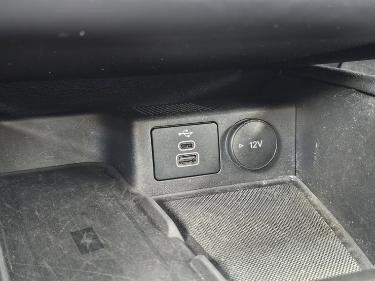 Vehicle Image 29