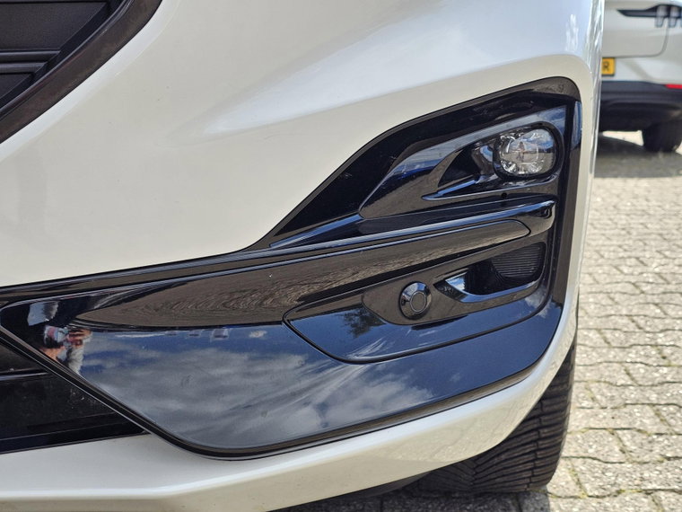Vehicle Image 35