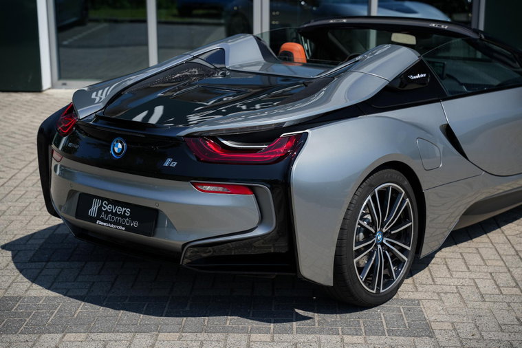 Vehicle Image 24