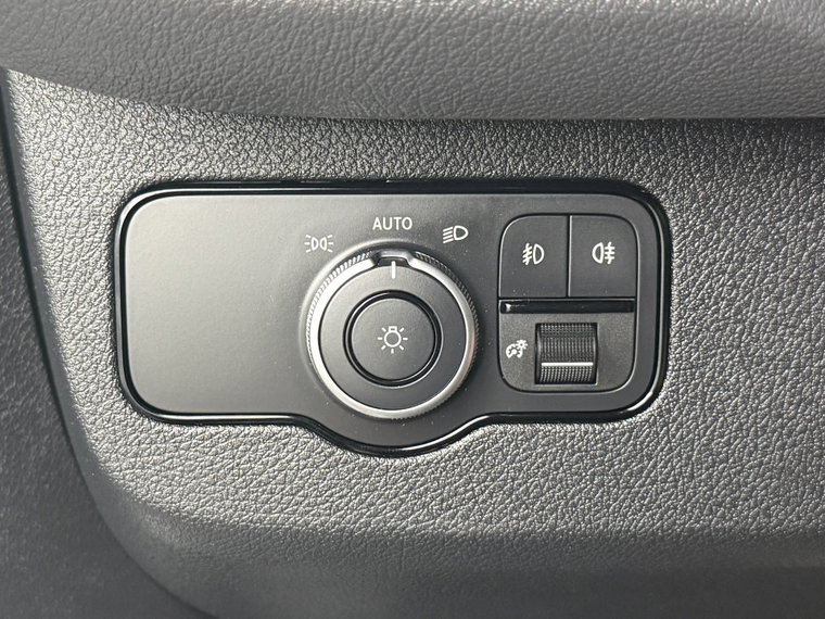 Vehicle Image 26