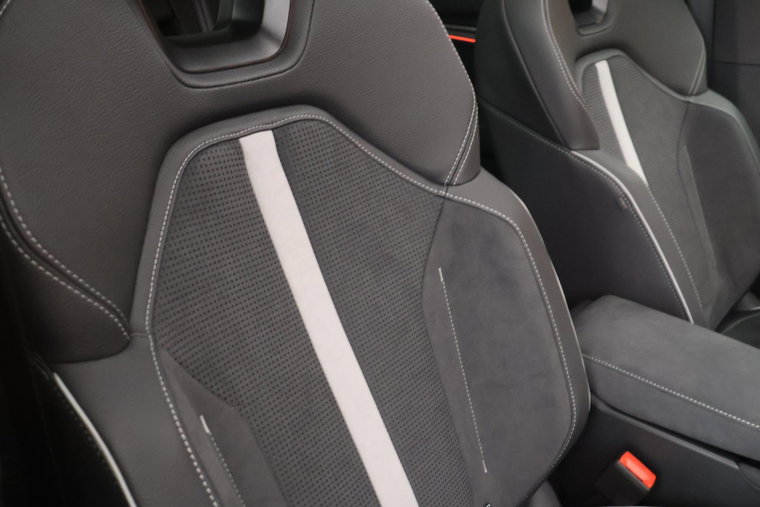Vehicle Image 60