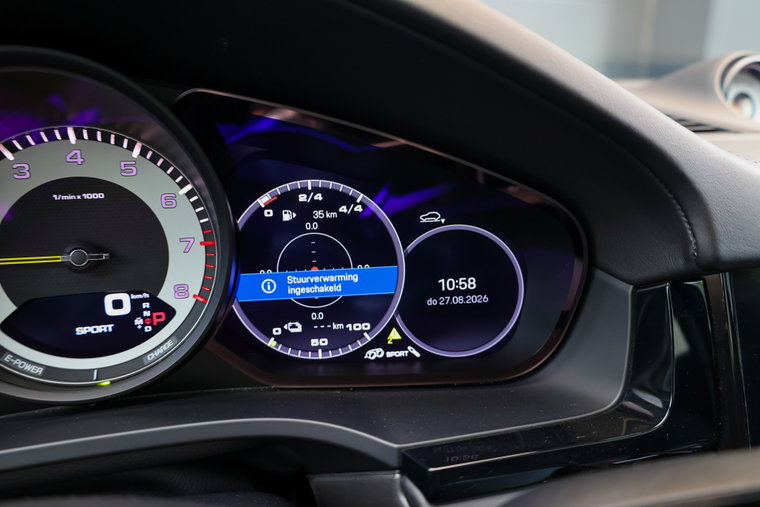 Vehicle Image 35
