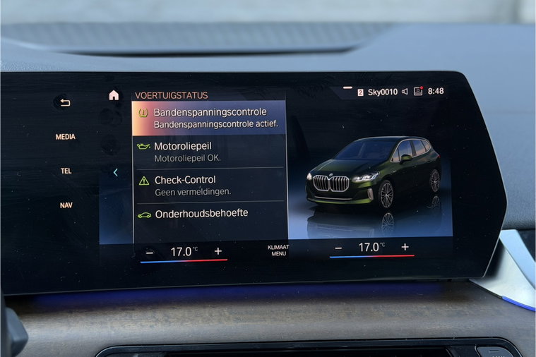 Vehicle Image 38