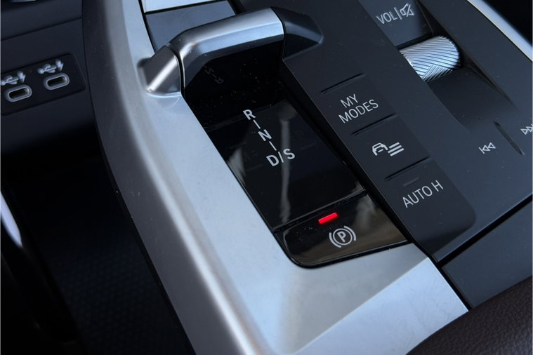 Vehicle Image 50