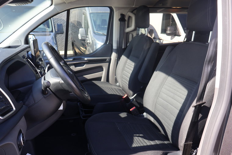 Vehicle Image 31