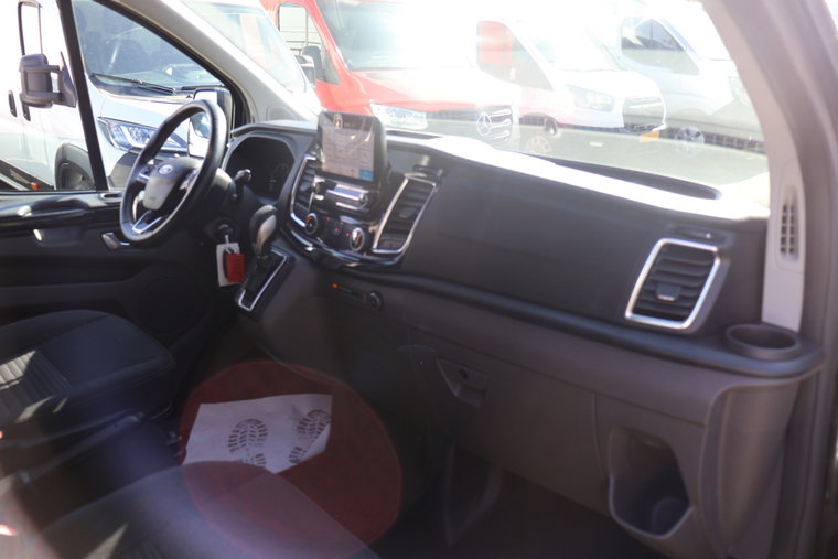 Vehicle Image 33