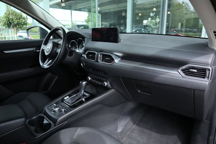 Vehicle Image 8