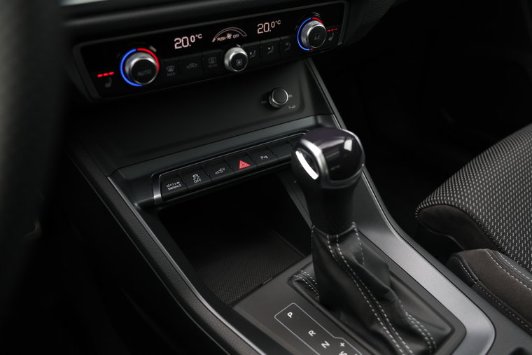 Vehicle Image 36