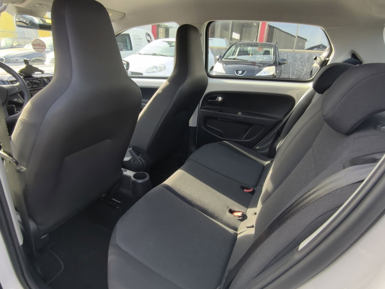 Vehicle Image 15