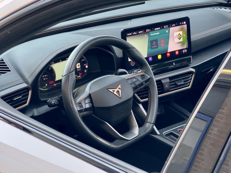 Vehicle Image 30