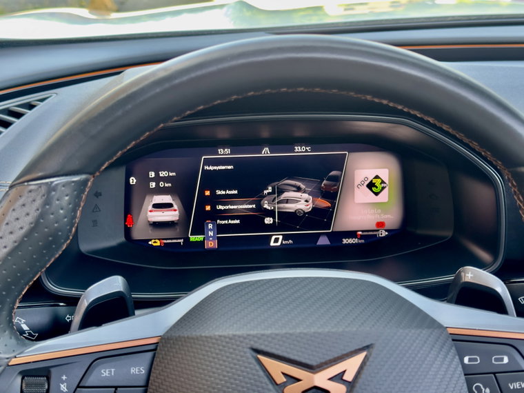 Vehicle Image 38
