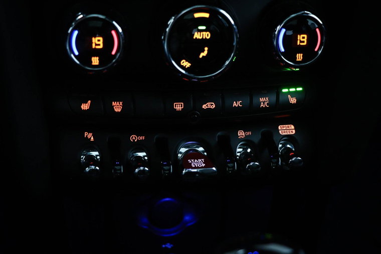 Vehicle Image 47