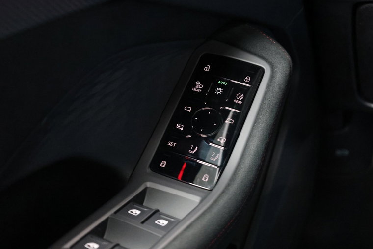 Vehicle Image 35