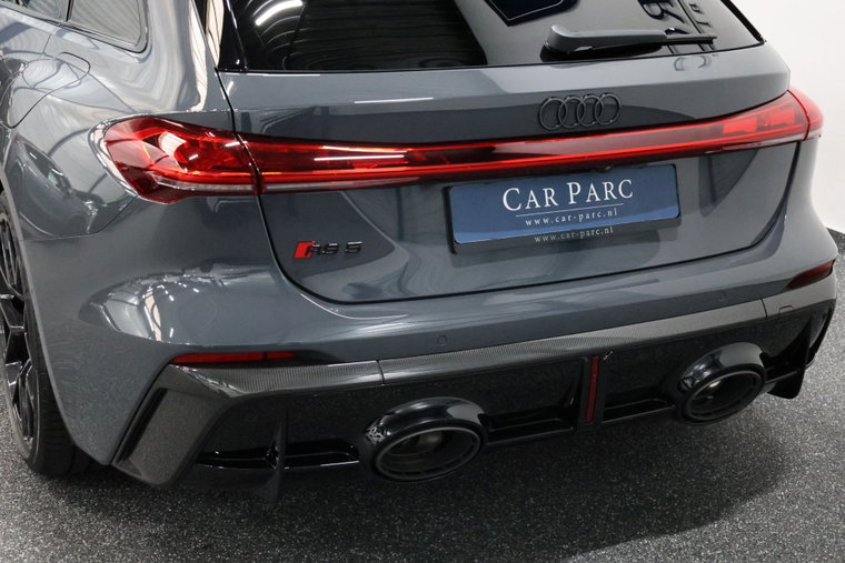 Vehicle Image 48