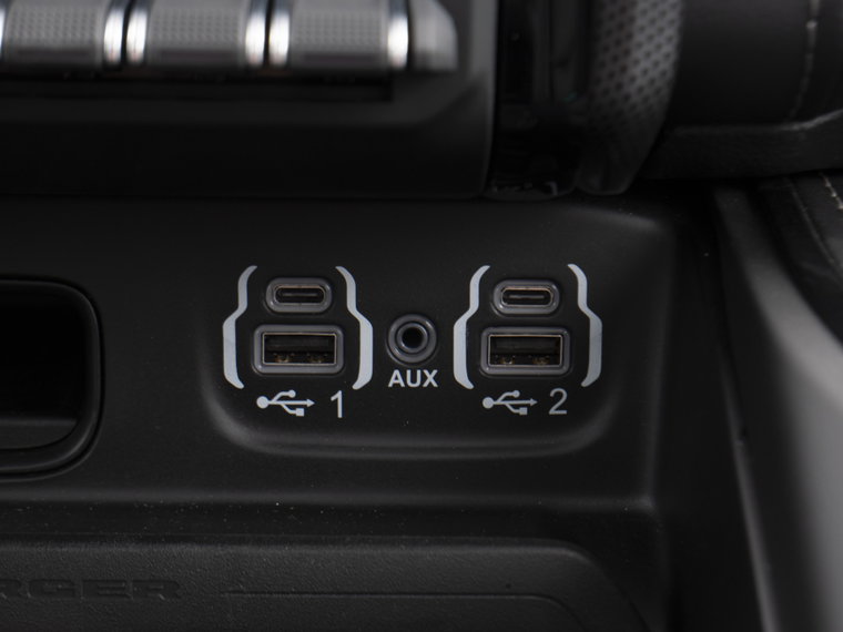 Vehicle Image 43