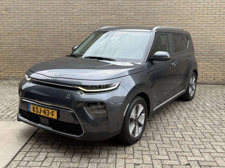 Vehicle Image 27
