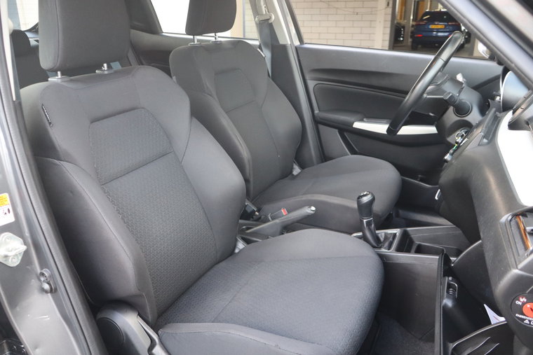 Vehicle Image 21