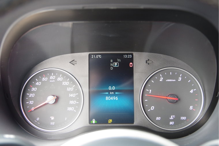 Vehicle Image 12