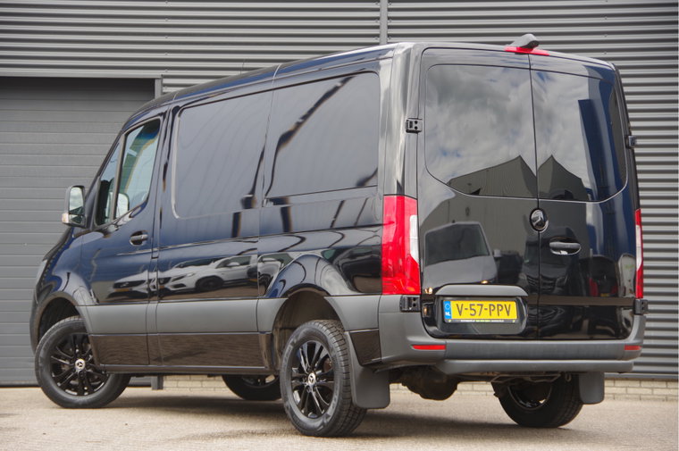 Vehicle Image 22