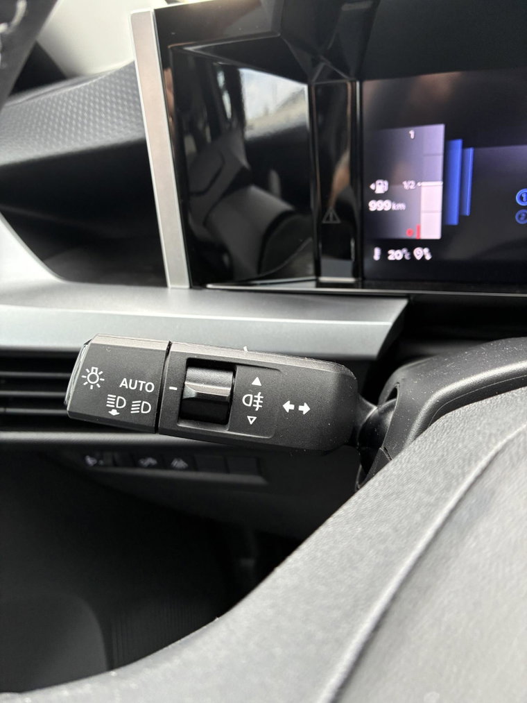 Vehicle Image 26