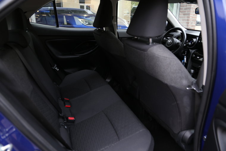 Vehicle Image 13