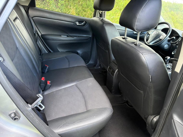 Vehicle Image 21