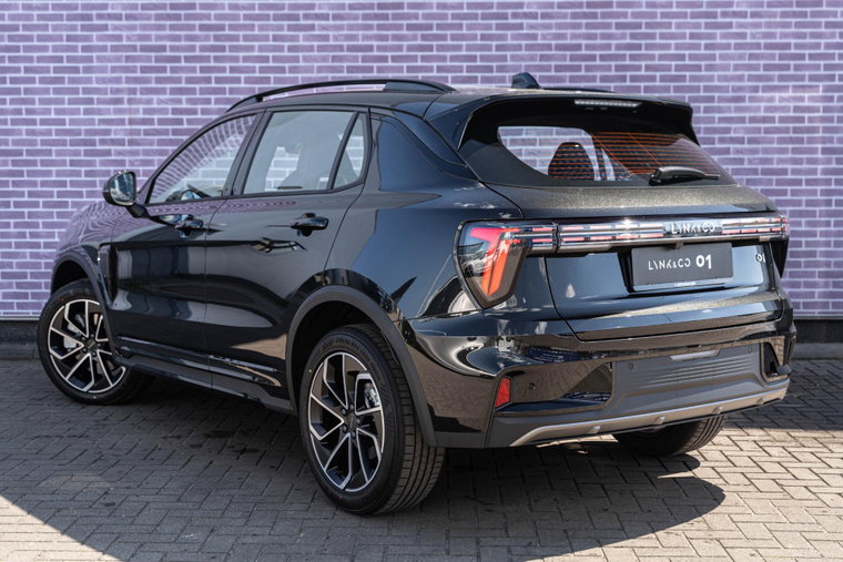 Vehicle Image 4