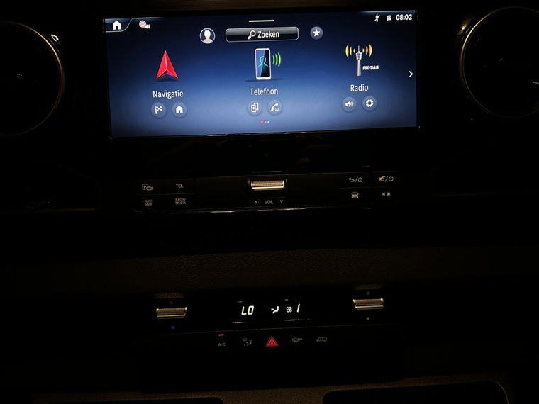 Vehicle Image 21