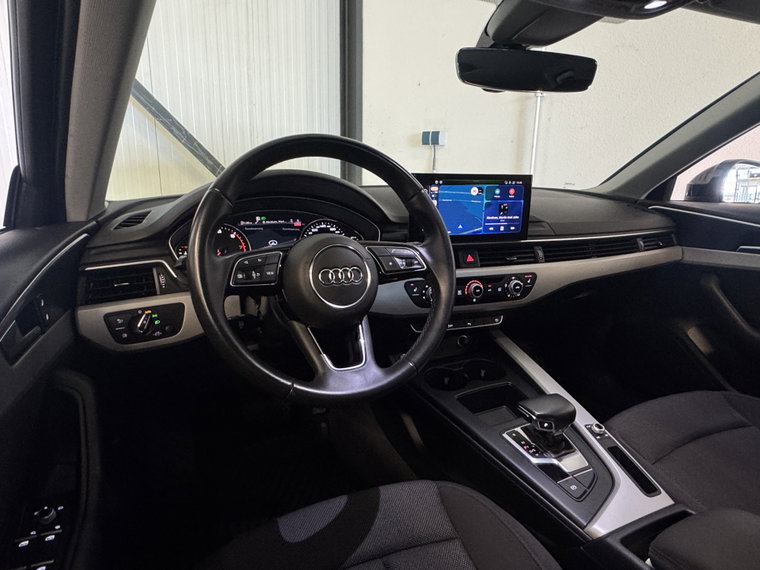 Vehicle Image 15