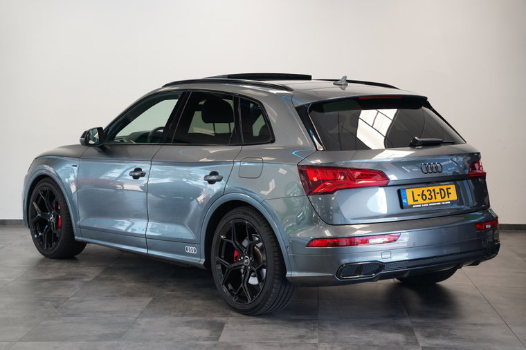 Vehicle Image 5