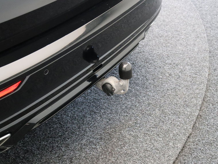 Vehicle Image 43