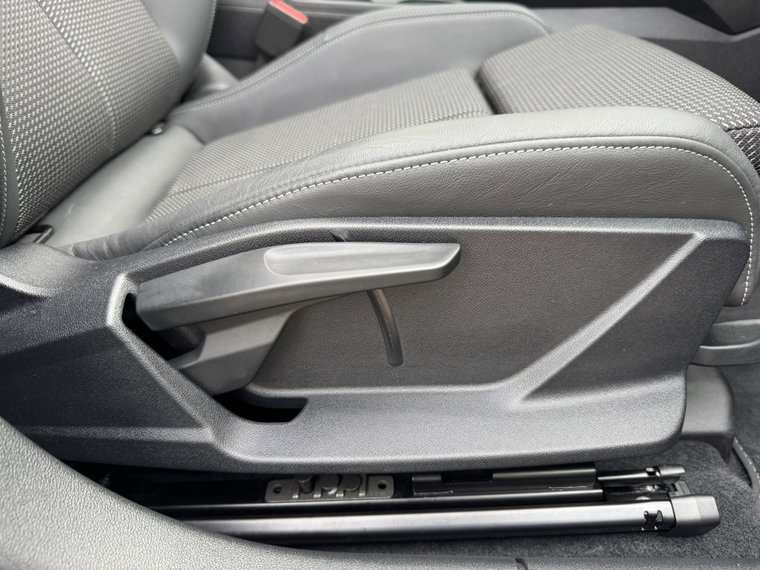 Vehicle Image 45