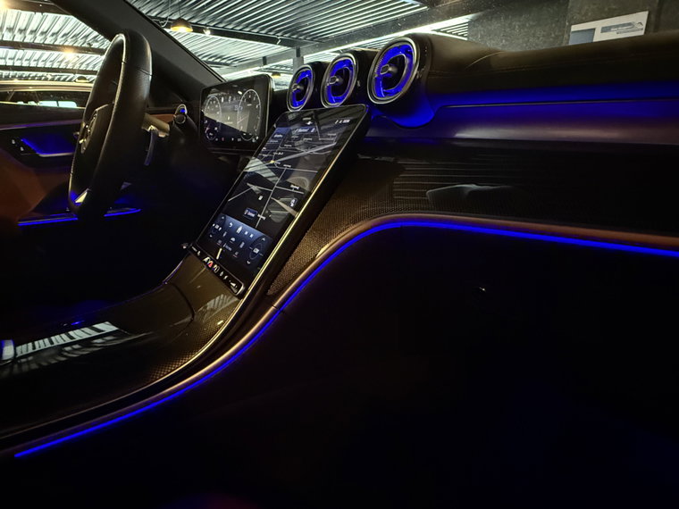Vehicle Image 36